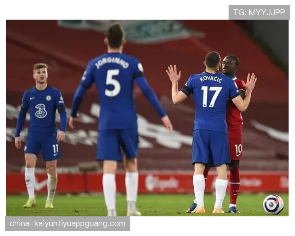 切尔西中场缺乏关键连接点，组织推进效率受限