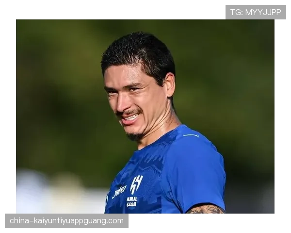 努涅斯 vs 本泽马：终结效率与战术角色差距